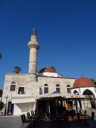 Defterdar Camii